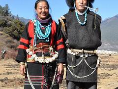 杭州哪里有供应优质的珞巴族服饰，珞巴族服装厂家