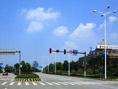高质量的交通信号灯就在三源钢制品_价位合理的成都交通信号灯