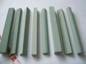 低硬度绿碳化硅微粉抛光油石条