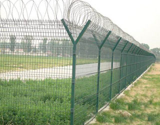 军队围墙专用50cm直径刺丝滚笼批发价格