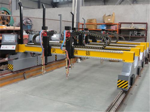钢板台式切割机/武汉依德焊割设备有限责任公司
