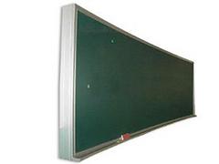 山东教学设备：滨州哪里可以买到xjb高的弧面教学黑板