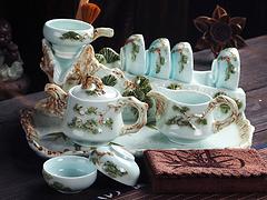 要买有口碑的龙泉青瓷茶具当选御祥弘：浮雕茶具杯架茶盘