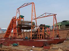 挖泥船生产厂家|山东专业的挖泥船供应商是哪家