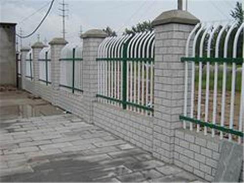 兰州恒欣伟业锌钢护栏厂优质喷塑护栏供应商：甘南喷塑围栏