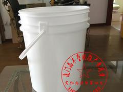 厦门泉州18升塑料桶|厦门xjb高的晶丰18升塑料桶批售