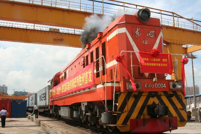 连云港到乌兰巴托国际铁路集装箱车皮运输服务