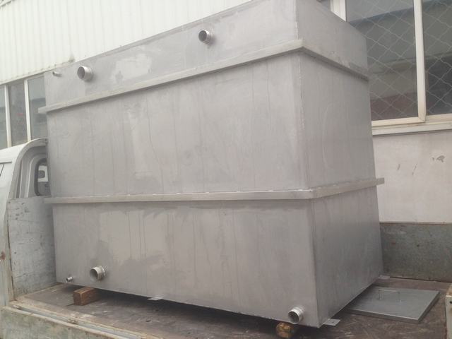 天津不锈钢保温水箱加工定做|不锈钢保温水箱厂家|不锈钢保温水箱现货批发