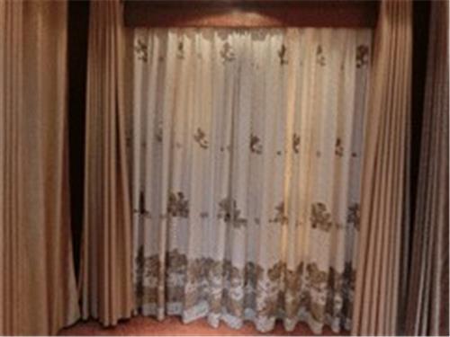 窗帘供应 新品窗帘供应商——富桂床垫厂