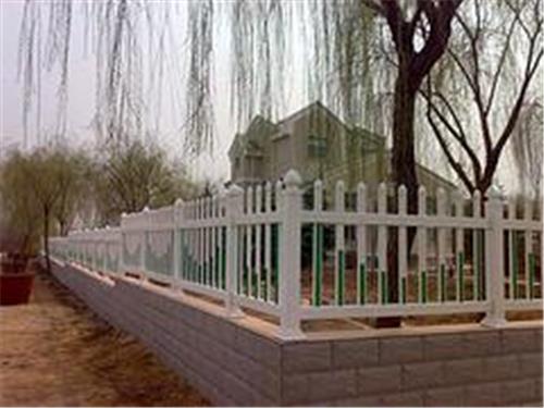 山东规模大的PVC护栏生产基地|PVC护栏供应商