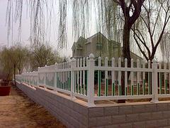 PVC护栏生产厂家：供应潍坊实惠的PVC护栏