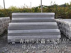 宏鑫水泥专业供应葡萄架立柱 出售大棚立柱