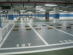 耐磨的停车场地坪漆供应|地下停车场环氧地坪