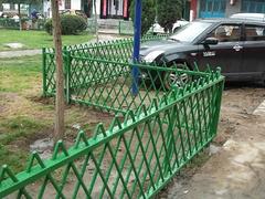 哪里有锌钢栅栏_yz的仿竹护栏就在君达威