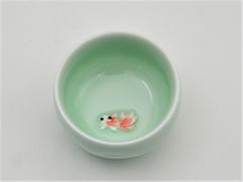 元明陶瓷青瓷鱼杯，的青瓷鱼杯 优质的茶具