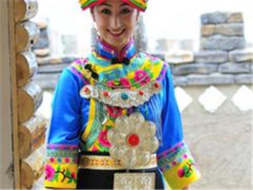 广东羌族服饰|供应杭州划算的羌族服饰