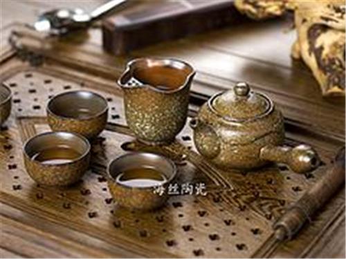教你挑选划算的陶瓷精品茶具 _茶具订做