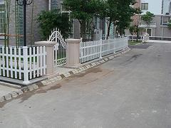淄博优惠的PVC护栏哪有卖：山东喷塑护栏