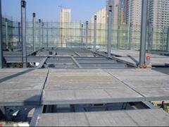 钢框轻型屋面板厂家：sqyz的钢框轻型屋面板是由廊坊华日提供