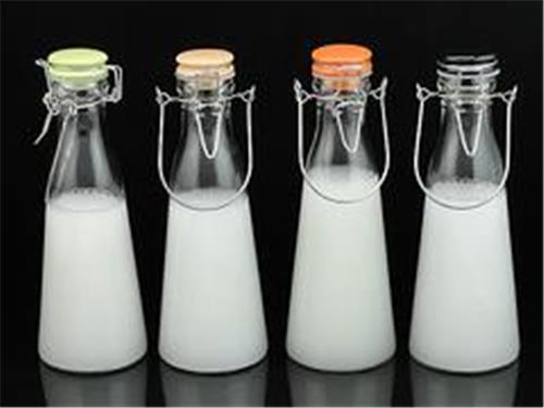 徐州哪里买厂家直销密封玻璃牛奶瓶，玻璃牛奶瓶供应商