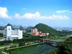 广西大学函授费用怎么样，专业的桂林电子科技大学函授