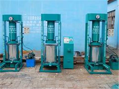 茶籽液压榨油机械 大量供应热卖的大豆榨油机械