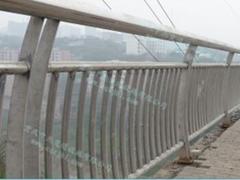 重庆市高质量的中杰防撞护栏哪里有售：道路护栏哪家好