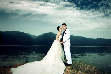 如何为新人拍摄一组华丽韩式婚纱照