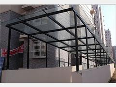 定制玻璃雨棚，潍坊哪有供应高质量的玻璃雨棚