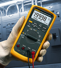 Fluke117C电压测量万用表