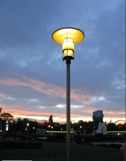 专业市电路灯 太阳能路灯 风光互补太阳能路灯安装