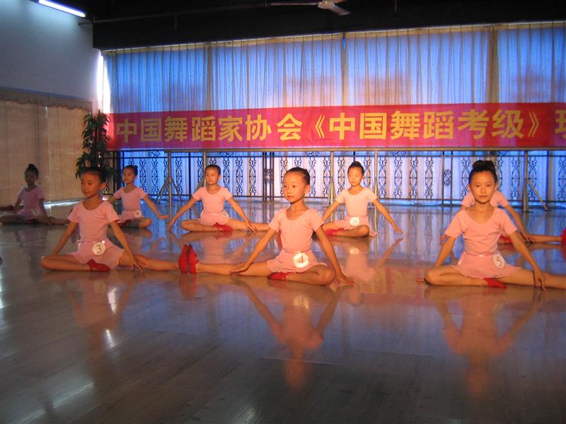 济南少儿中国舞培训，山东文冠文化传媒您给孩子{zj0}的选择