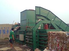 新润液压机械厂供应厂家直销的废纸打包机——台湾废纸打包机