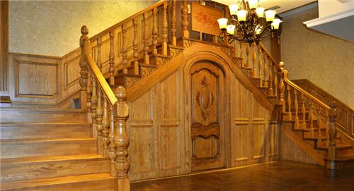 哪里供应的实木楼梯品质好 枣庄实木楼梯