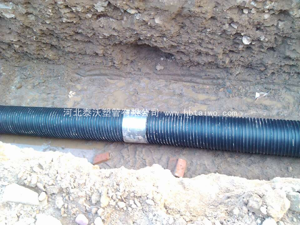河北河南HDPE塑钢缠绕管厂家 报价 规格 钢带管