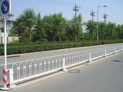 重庆锌钢交通护栏价格|锌钢护栏配件批发|拓达推荐