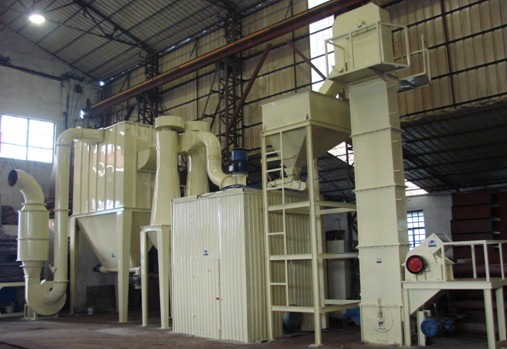 为您推荐全省质量良好的HY1500型大型磨粉机 百色高压磨粉机