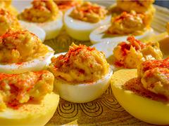 黄金鸡蛋摇蛋器价格：推荐热门黄金蛋制作器，便宜又实惠
