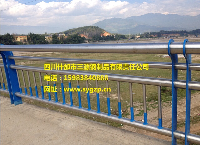 德阳哪家生产的成都桥梁栏杆是{zh0}的_专业定做成都桥梁栏杆/桥梁美化栏杆/桥梁防护栏杆
