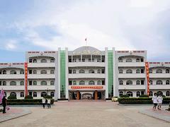 正规的承包学校餐厅上哪找：学校餐厅承包价格