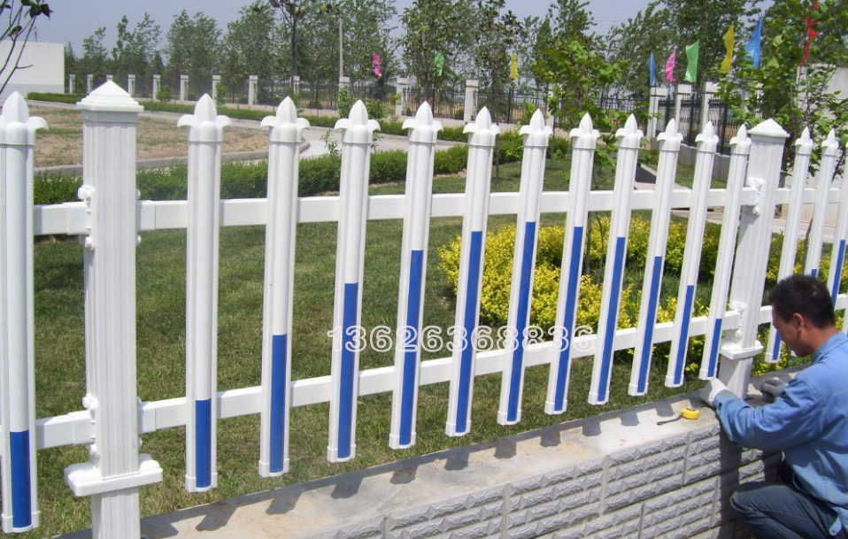安诚金属制品可信赖的塑钢护栏销售商：塑钢护栏厂家