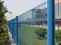 道路护栏网安装，优惠的广西道路护栏网厂家直销