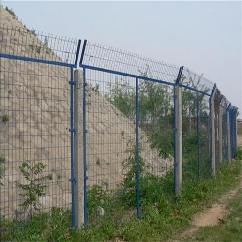 厂家直销铁路护栏网，铁路框架式护栏网