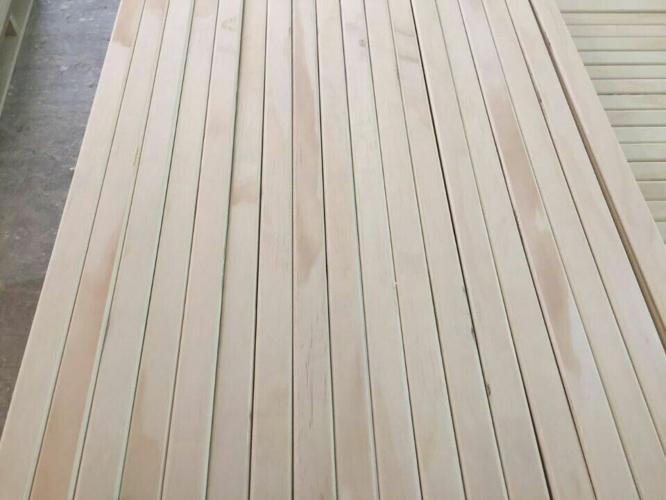 曹县诚林木业常年供应E0级山东床板条，床杆条，床托条