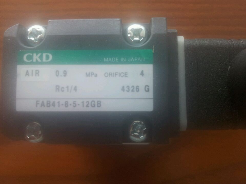 ckd压缩空气电磁阀FAB51-15-8-12C-3