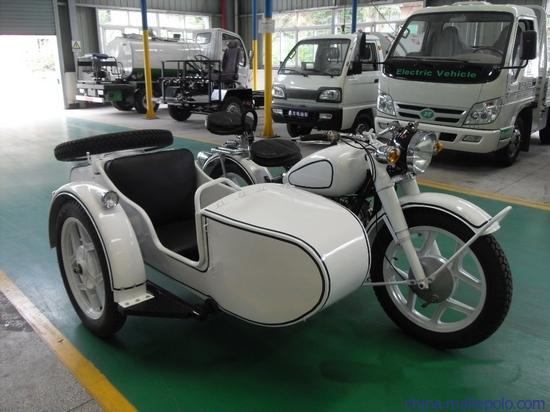 长江750边三轮摩托车 家用三轮摩托车 载客代步三轮车，边三轮水冷摩托车车